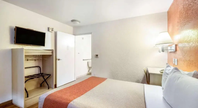 Двухместный номер Deluxe Motel 6-Youngtown, AZ - Phoenix - Sun City