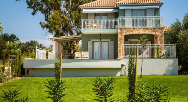 Afrodite Luxury Villa, Забронировать Вилла Отели Свороната с парковкой, Парковка