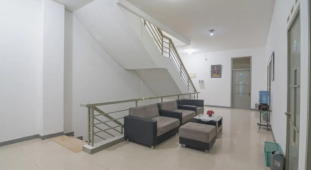 RedDoorz Hostel near Braga Citywalk, Забронировать Хостел Хостелы Бандунга, рядом с Stasiun Hall Bus Terminal, Хостел