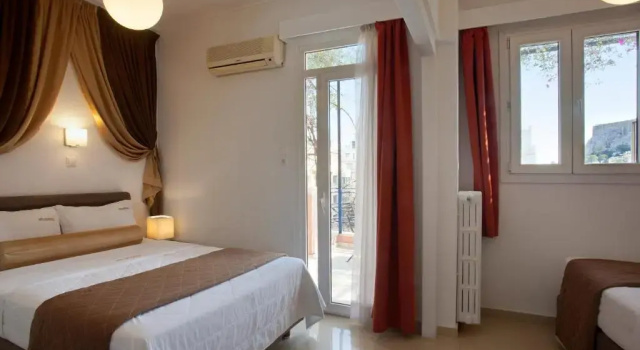 Трёхместный номер Acropolis View Metropolis Hotel