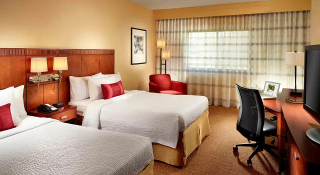 Courtyard Atlanta Executive Park/Emory, Book Hotel Georgia hoteller med pool, Swimmingpool