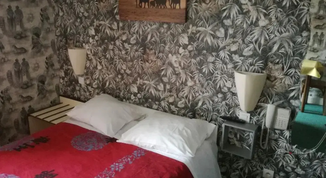 Hôtel lEden, Забронировать Отель Недорогие отели Cotentin, недорогие