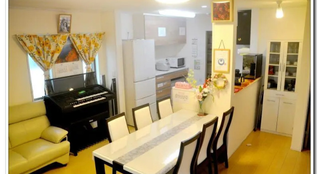 Love in Okinawa Guest House, Boek Pension Okinawa Hotels met Parkeerplaats, Parkeren