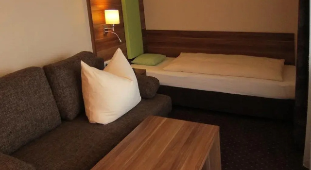 Vilstaler Hof Landgasthof & Hotel, Rezervasyon Otel Rottersdorf Lower Bavaria