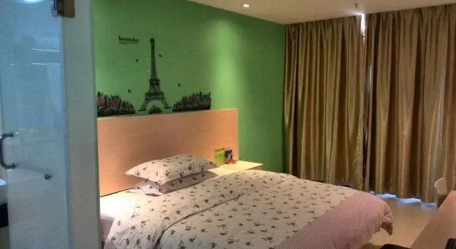 8 Inns Dalang Songfo Road Branch, Забронировать Отель Отели Дунгуань с парковкой, Парковка