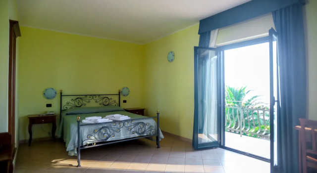 Villaggio Hotel Lido San Giuseppe, Забронировать Отель Отели Бриатико с парковкой, Парковка