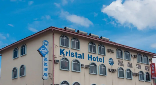 OYO 89577 Kristal Hotel, Забронировать Отель Кенингау Сабах
