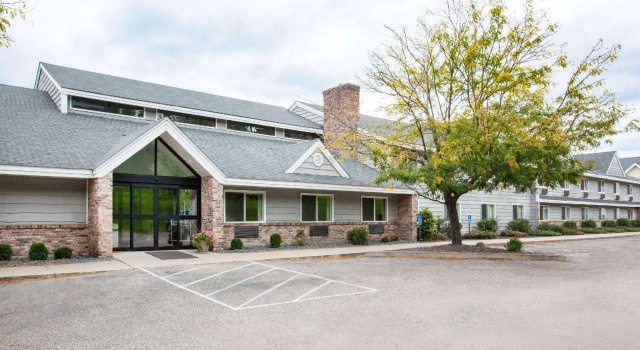 AmericInn Lodge & Suites Red Wing, Rezervați Hotel Hoteluri cu SPA în Minnesota, SPA