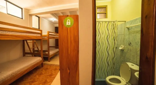 Кровать в общем номере El Mural Backpackers