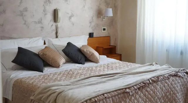 Двухместный номер Standard с балконом Hotel Marconi