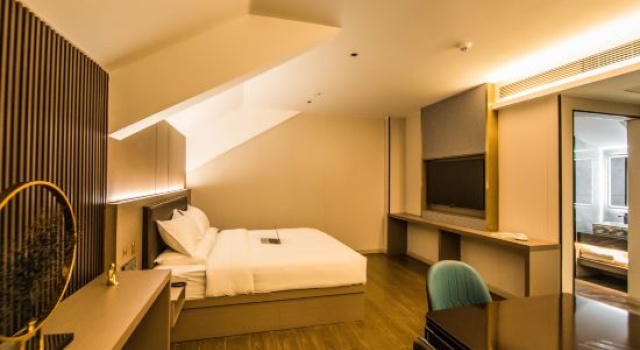 Семейный люкс Yilai Hotel (Bozhou People's Hospital Wanda Plaza)