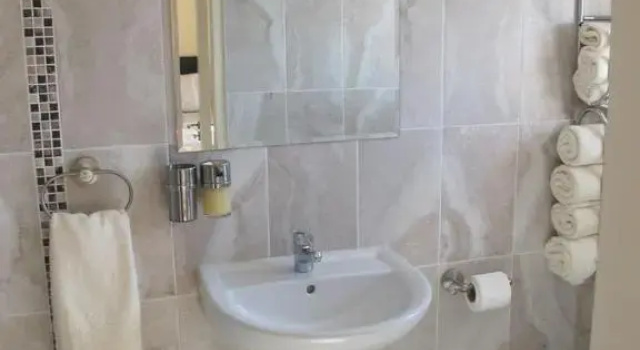 OLearys Lodge, Забронировать Отель Дулин Буррен