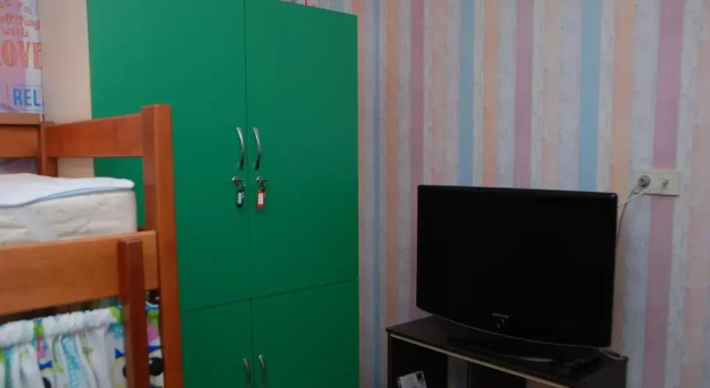 Green Apple Hostel