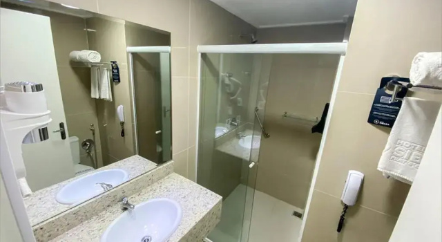 Четырёхместный номер Superior Hotel Sibara SPA & Convenções