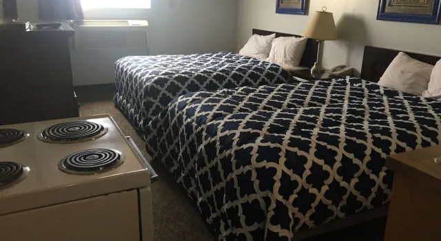 Travel Inn & Suites Innisfail, Rezervovat Hotel Central Alberta hotely se snídaní, Snídaně
