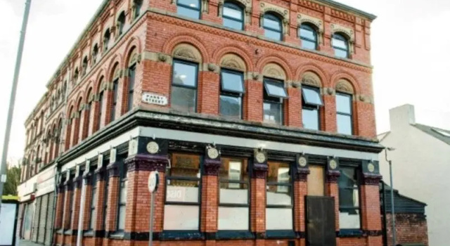 Кровать в общем номере Trivelles Liverpool