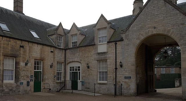 Stoke Rochford Hall, Забронировать Отель Сток Рочфорд Линкольншир