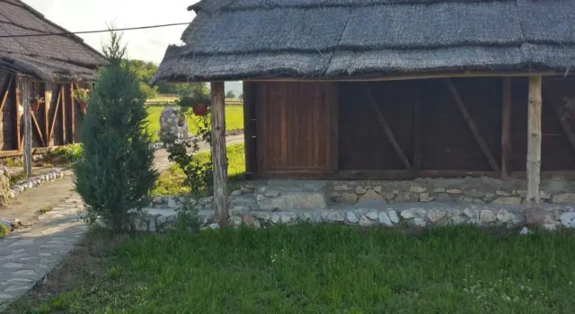 Rooms Etno Selo Trska, Забронировать Гостевой дом Майданпек 