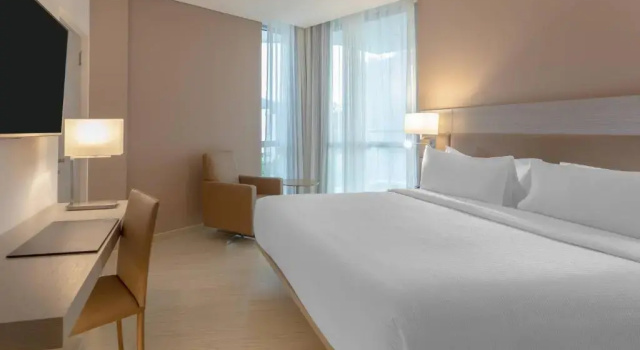 Двухместный номер Standard AC Hotel By Marriott Santa Marta
