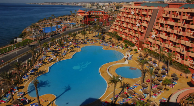 Hotel Village - Holiday World Resort, Забронировать Курортный отель Курортные отели Малаги, Курортный отель