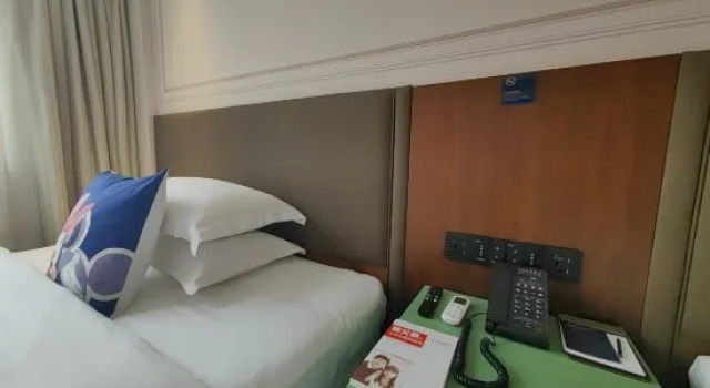 Номер Standard GreenTree Inn ShangHai WuNing Road ZhenPing Road Metro Station Busines