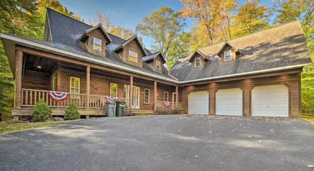 Dog-friendly Gaylord Retreat < 8 Mi to Town!, Rezervasyon Tatil Evi Arbutus Beach ABD