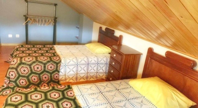 Chalet with 2 Bedrooms in Vieira Do Minho, with Wonderful Lake View, Enclosed Garden And Wifi - 40 Km From the Beach, Забронировать Шале Отели Пенеда-Жереш с парковкой, Парковка