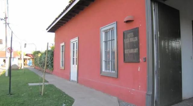 Hotel Plaza Malloa, Book Hotel Malloa O'Higgins