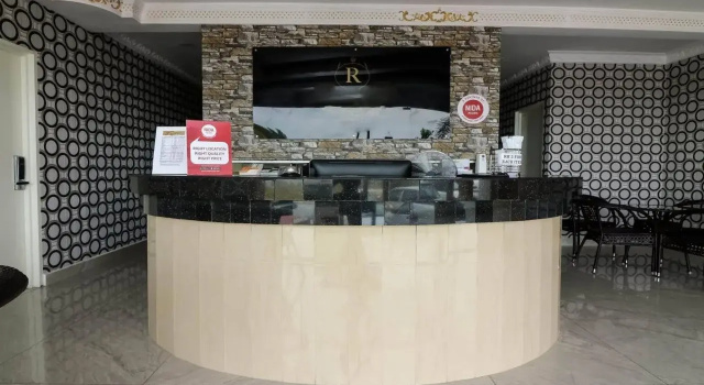 Royale City Hotel, Забронировать Отель Недорогие отели Сепанг, недорогие
