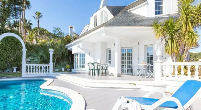 Villa in Blanes With Pool and Sea Views