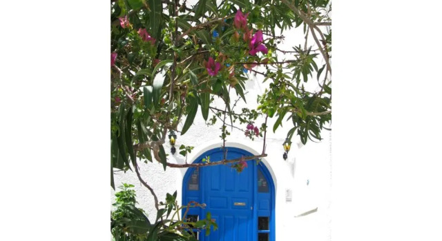 Livadia Seaside Studios 13