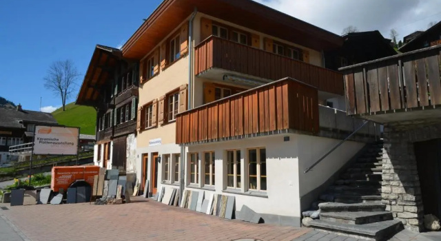Apartment Strassscheuer 3.5 - GriwaRent AG, Забронировать Апартаменты/квартира Отели Jungfrau с парковкой, Парковка