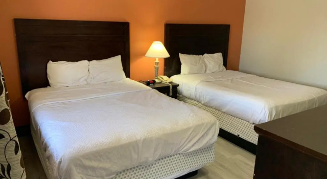 Четырёхместный номер Standard Stadium View Inn