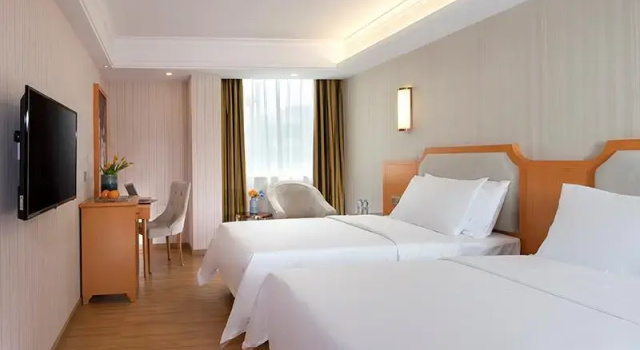Vienna 3 Best Hotel Zhongshan Henglan Guanghui, Rezervovat Hotel Čung-šan Guangdong