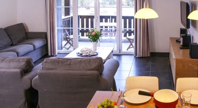 Androm de 6 Mol Son-sur-gruy res, Book Hotel Vaud hoteller med parkering, Parkering