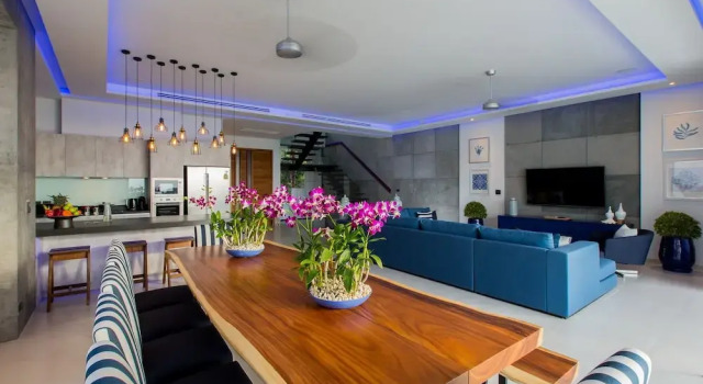 Villa Omari 5Bedroom with Pool near Kata Beach, Забронировать Вилла Отели Карон Бич 5 звезд, 5*