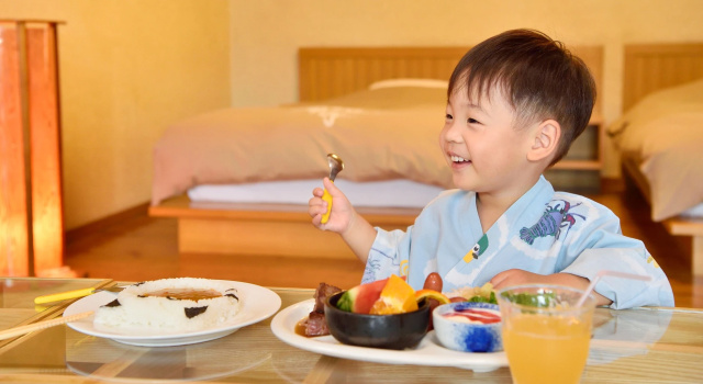Yufuin Onsen Iyashi no Sato Kanputei, Забронировать Отель Отели Юфу 3 звезды, рядом с Железнодорожная станция Юфуин, 3*