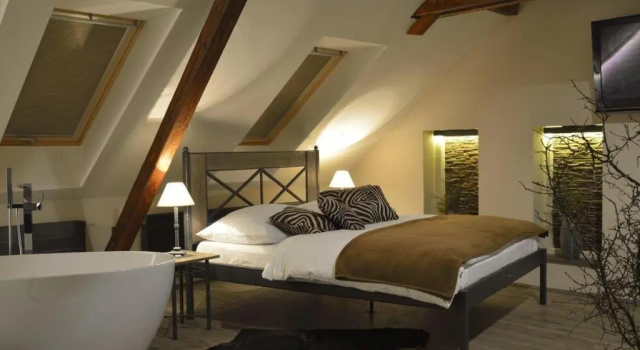 Hotel and restaurant Via Ironia