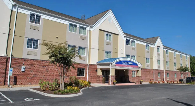 Candlewood Suites Colonial Heights - Fort Lee, Rezerwuj Hotel Colonial Heights Wirginia