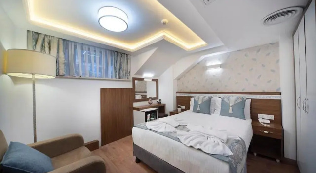 Lika Hotel - Comfortable Double Room in Istanbul
