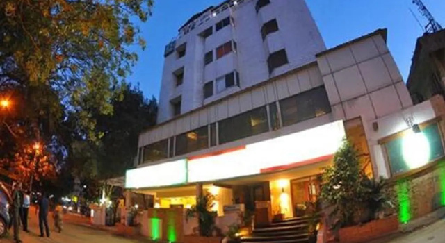 Shri Devi Park, Забронировать Отель Т-Нагар Ченнаи, рядом с Конгресс-центр BKR