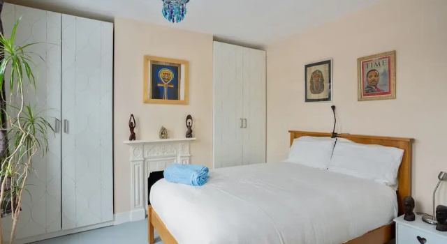 NEW Spacious 2BD House With Garden Gillingham Kent, Забронировать Отель Отели в центре Джиллингем, в центре