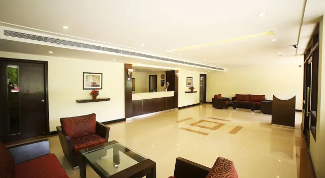 Hotel Rajvihar Deluxe, Забронировать Отель Отели Карнул с завтраком, Завтраки