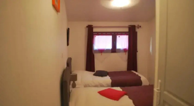 Hotel Restaurant du Centre, Забронировать Отель Понсен Bugey