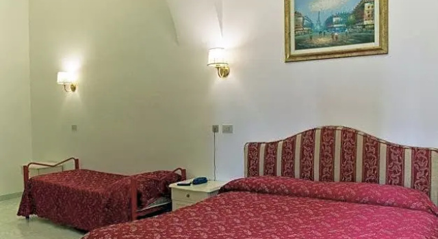 Четырёхместный номер Standard Hotel Euro Quiris