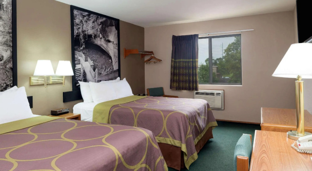 Четырёхместный номер Standard Super 8 by Wyndham Omaha NE
