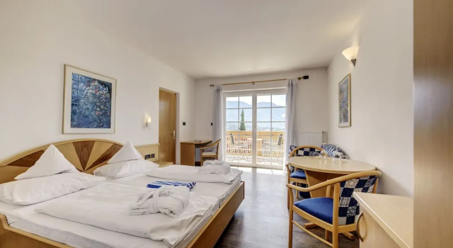 Двухместный номер Comfort с балконом и с видом на город Ruster Resort