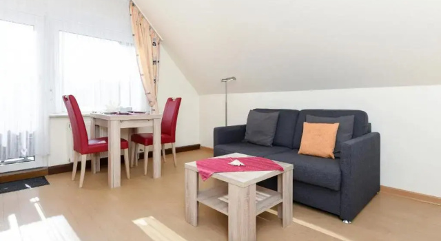 Haus Lüttje Hörn, Забронировать Отель Бензерзиль East Frisia