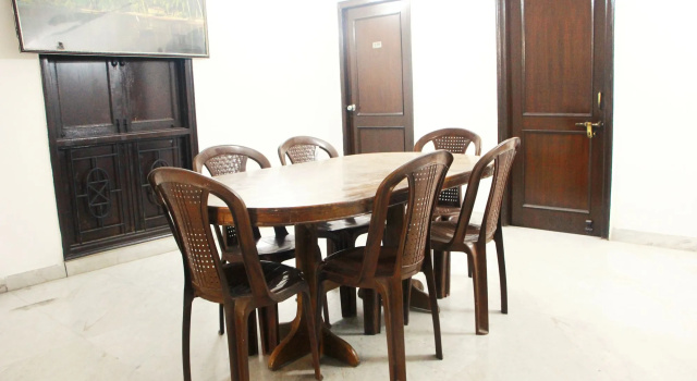 SKS Hospitality, Забронировать Отель Гургаон 