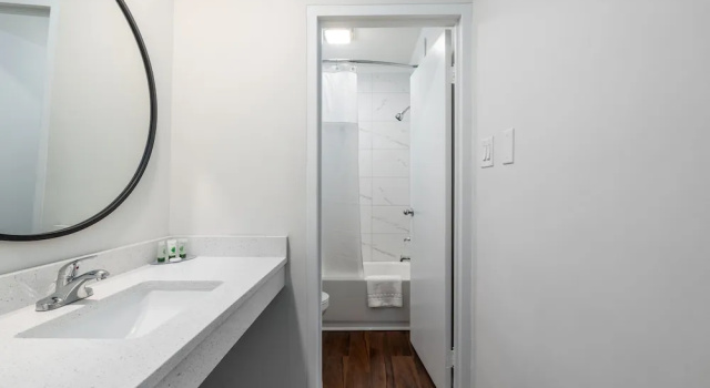 Номер Standard Crewe Boutique Inn